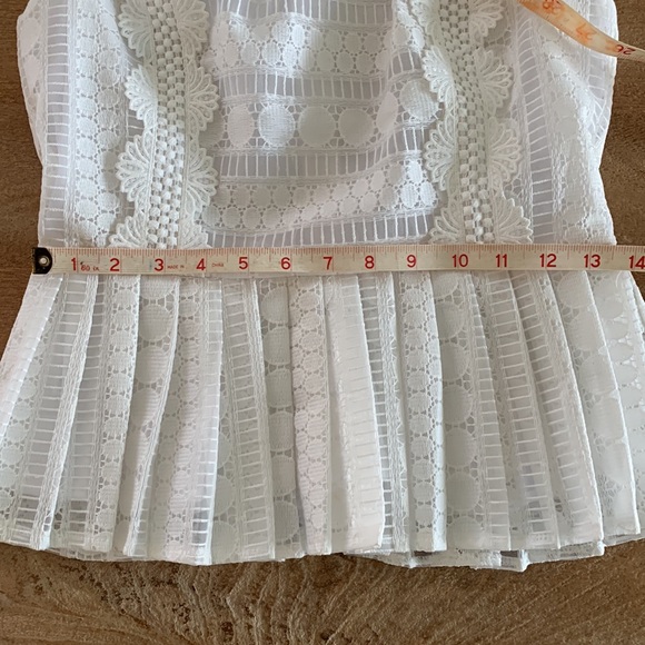 Embroidered summer top - Picture 5 of 8